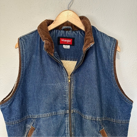 Wrangler Vintagr Men's Blue Denim Vest with Corduroy Collar - Picture 5 of 15